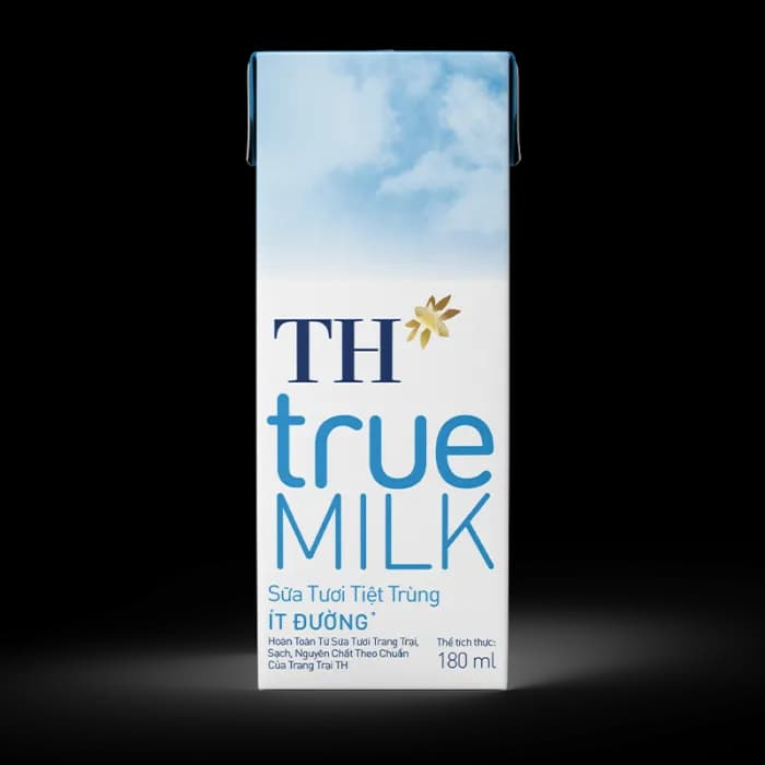 Sữa tươi TH true MILK Ít đường hộp 180ml (lốc 4 hộp)